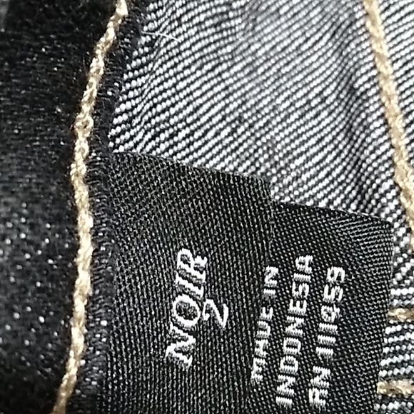 White House Black Market Slim Capri Noir Jeans Sz.2 Feel Beautiful Like New - Picture 10 of 13